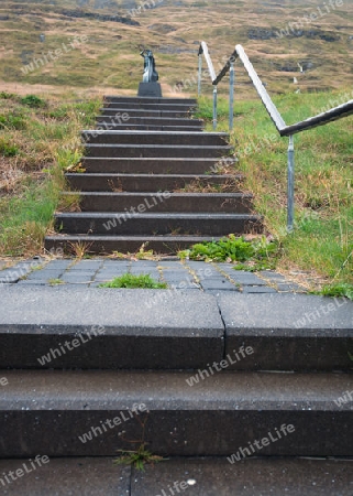 Der Norden Islands, Treppe zur Statue von Leifur Eriksson, dem eigentlichen Entdecker Amerikas, im Haukatal 