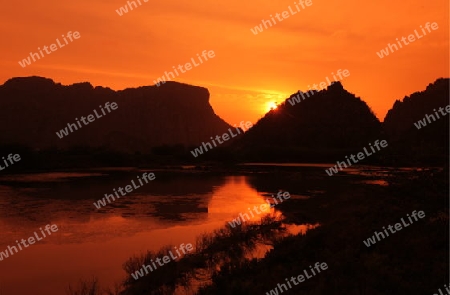 Die Landschaft des Khao Sam Roi Yot Nationalpark am Golf von Thailand im Suedwesten von Thailand in Suedostasien.  