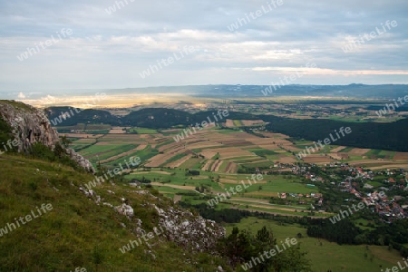 Blick auf das Wiener Becken - Ostalpen