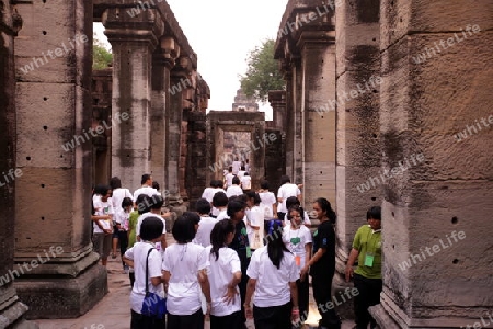 Die Khmer Tempel Anlage von Phimai bei Khorat in der provinz Nakhon Ratchasima im Nordosten von Thailand im Suedwesten von Thailand in Suedostasien.