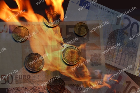 Geldvernichtung_Flammen_Euros_M?nzen_v1