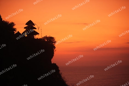 Asien, Suedost, Indonesien, Bali, Insel, Uluwatu, Tempel, Abend, Sonnenuntergang  (Urs Flueeler) 