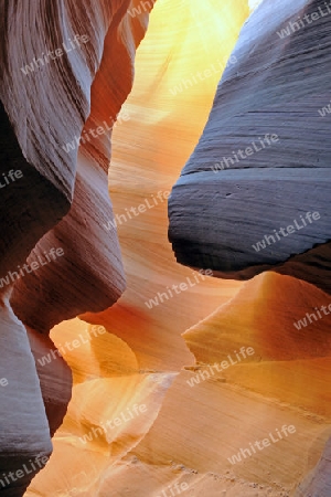 Gesteinsformen, Farben und Strukturen im Antelope Slot Canyon, Arizona, USA