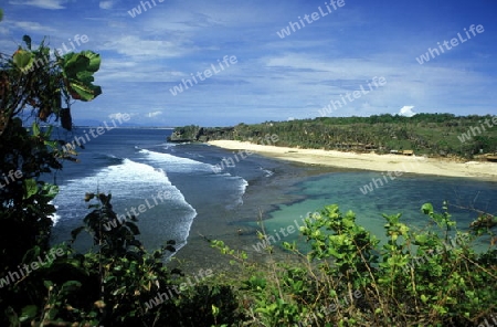 Ein Strand mit dem Namen Paradise Beach oder Dreamland Beach im Sueden der Insel Bali in Indonesien in Suedostasien.