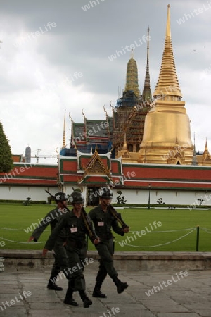 Die Tempelanlage des Wat Phra Kaew in Banglamphu in Bangkok der Hauptstadt von Thailand in Suedostasien.  (KEYSTONE/Urs Flueeler)