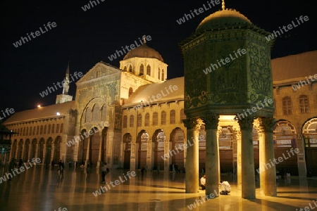 Asien, Naher Osten, Syrien, Damaskus,   Der Innenhof der  Omaijad Moschee im Souq und Altstadt von Damaskus in der Hauptstadt von Syrien. 