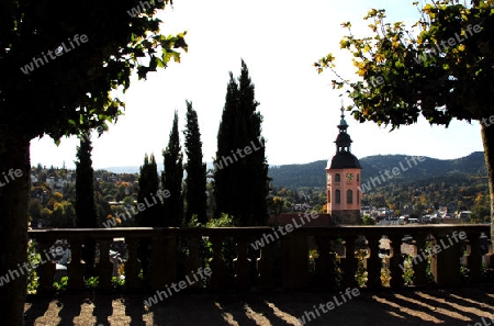 Blick ?ber die Altstadt Baden-Baden mit Stiftskirche