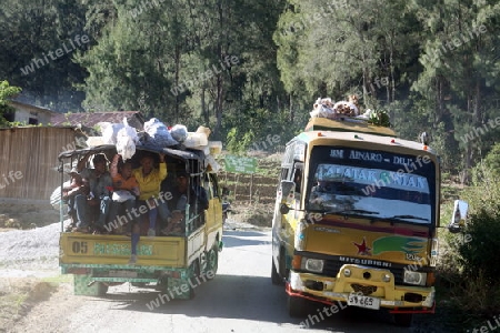 Oeffentlicher Personentransport beim Bergdorf Aituto suedlich von Dili in Ost Timor auf der in zwei getrennten Insel Timor in Asien.