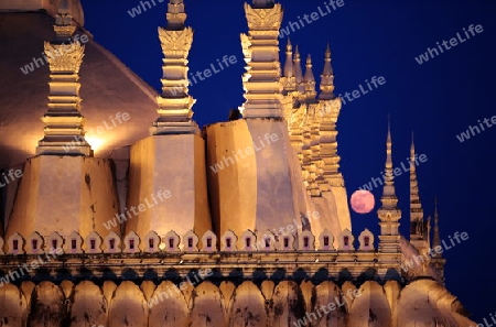 Der Wat That Luang in Vientiane der Hauptstadt von Laos in Suedostasien. 