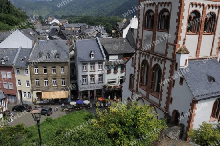 H?user an der Kirche St. Peter in Bacharach