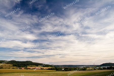 Landschaft mit Kahla und der Leuchtenburg