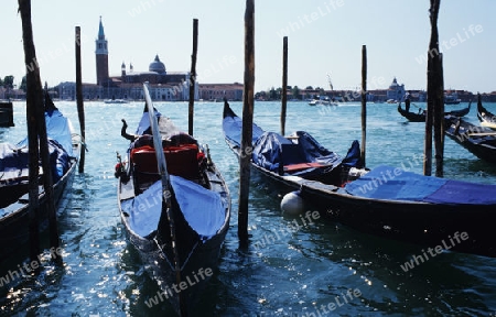 Gondeln in Venedig 01