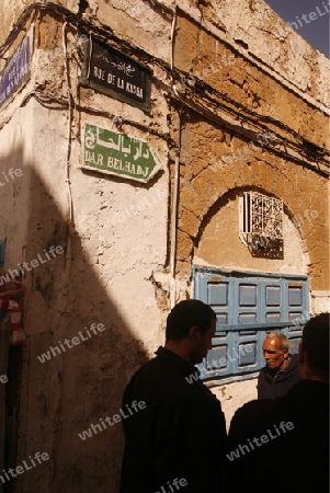 Afrika, Nordafrika, Tunesien, Tunis
Eine Gasse in der Medina mit dem Markt oder Souq in der Altstadt der Tunesischen Hauptstadt Tunis




