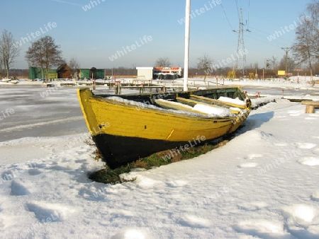 Altes Holzboot am Stettiner Haff