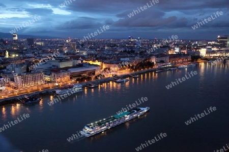  EU, Osteuropa, Slovakei, Slovakia, Slowakei, Kultur, Tradition, Sommer, Europa, Osteuropa, Slowakei, Hauptstadt, Bratislava, Altstadt,  Sommer, Panorama, Ubersicht, Donau, 