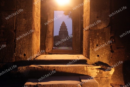 Die Khmer Tempel Anlage von Phimai bei Khorat in der provinz Nakhon Ratchasima im Nordosten von Thailand im Suedwesten von Thailand in Suedostasien.