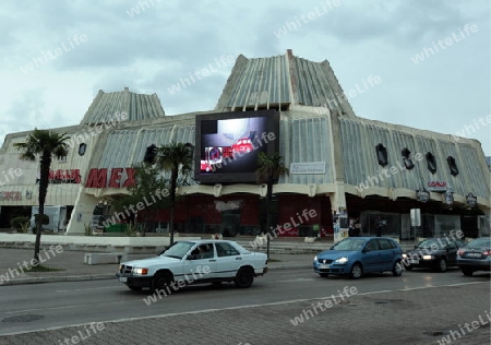 Europa, Osteuropa, Balkan. Montenegro, Mittelmeer, Adria, Bar, Stadt, Zentrum Shopping, Einkaufszentrum,  