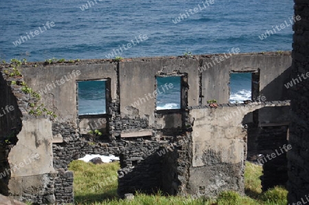 Ruine am Meer