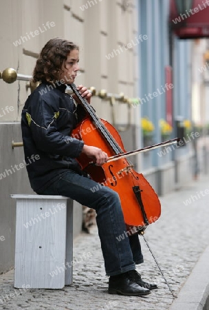 Strassenmusik in der Altstadt von Riga der Hauptstadt von Lettland