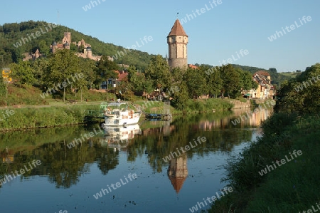 Bayern, D.Tauber, Altstadt und Burgruine in Wertheim.