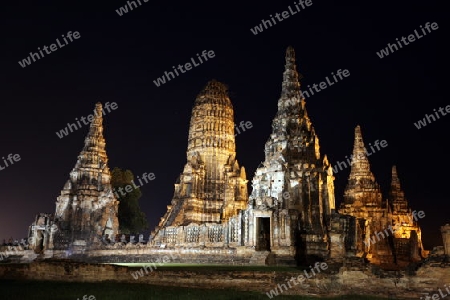 Der Wat Chai Wattanaram Tempel in der Tempelstadt Ayutthaya noerdlich von Bangkok in Thailand.