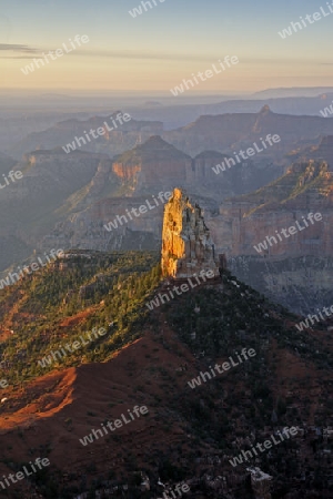 Sonnenaufgang am Point Imperial, Mount Hayden,  Grand Canyon North Rim, Nordrand, Arizona, USA