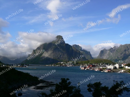 Fischerdorf auf den Lofoten