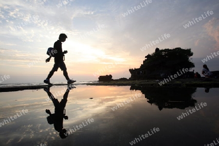 Asien, Suedost, Indonesien, Bali, Insel, Tanah Lot, Tempel, Kultur, Architektur, Meer, Tempel, Kueste, Landschaft, Natur,   (Urs Flueeler) 