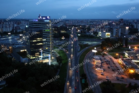 Europa, Osteuropa, Slowakei, Hauptstadt, Bratislava, Altstadt,  Sommer, Panorama, Ubersicht, Plattaeuser, Hochhaeuser, Quartier, Stadtteil 