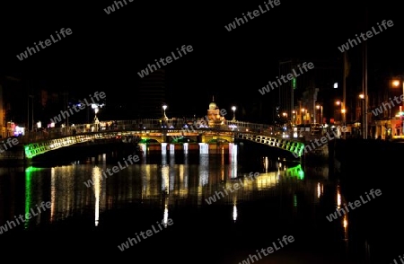 Br?cke in Dublin bei Nacht