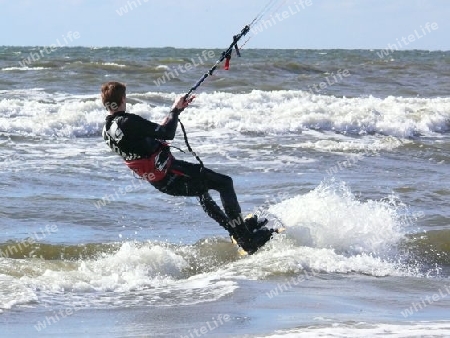 kai surfing