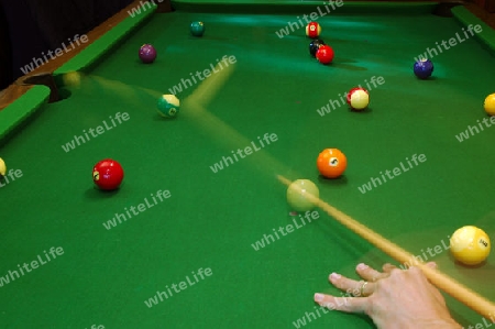 Pool-Billard