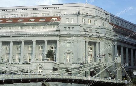 Das Hotel Fullerton in der Innenstadt von Singapur in Suedostasien.