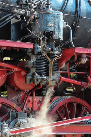 Dampflokomotive Typ Nr. 52 auf Fahrt mit einem Sonderzug,Type steam locomotive No. 52 on a special train ride