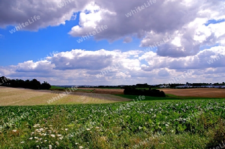 Wolken werfen Schatten