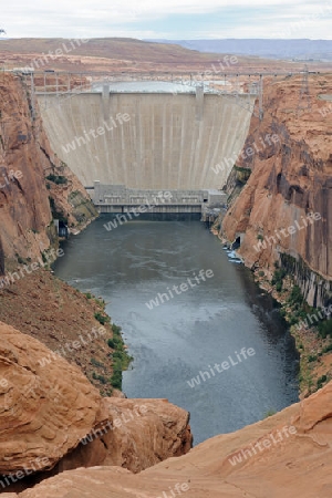 Glen Canyon Damm am Lake Powell, Arizona, USA