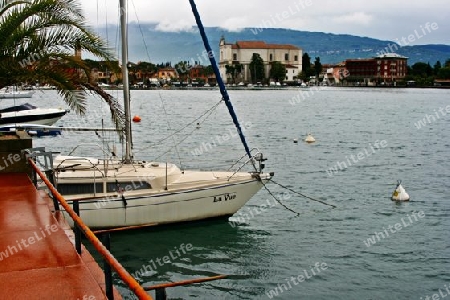 Bootsanlegervor Riva