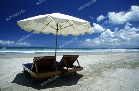 Ein Strand in Nusa Dua im Sueden der Insel Bali in Indonesien in Suedostasien.