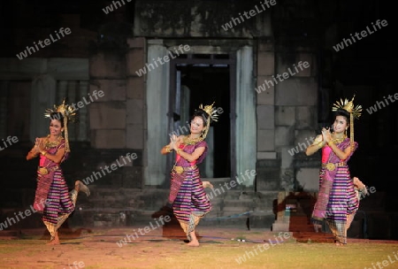 Die Khmer Tempel Anlage von Phimai bei Khorat in der provinz Nakhon Ratchasima im Nordosten von Thailand im Suedwesten von Thailand in Suedostasien.