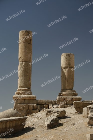 The Ruins of the citadel Jabel al Qalah in the City Amman in Jordan in the middle east.