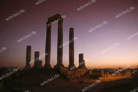 The Ruins of the citadel Jabel al Qalah in the City Amman in Jordan in the middle east.