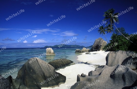 Ein traumstrand auf der Insel La Digue auf den Seychellen im Indischen Ozean. 