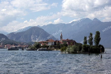 The isalnd of Isla Pescatori on the Lago maggiore in the Lombardia  in north Italy. 