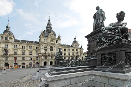 Rathaus und Erzherzog-Johann-Brunnen in Graz