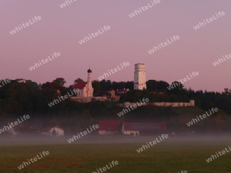 Burg im Nebel