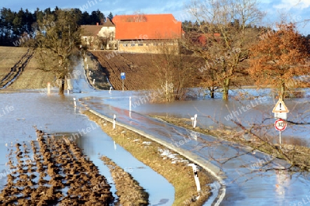 ?berschwemmung