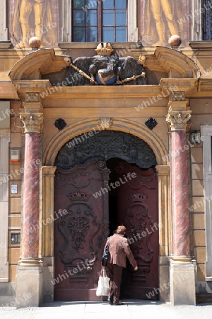 Der Stray Rynek Platz  in der Altstadt von Wroclaw oder Breslau im westen von Polen.