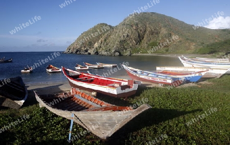 Suedamerika, Karibik, Venezuela, Isla Margarita, Pampatar, Strand, Beach, Fischerdorf, Fischerboot, Holzboot, Bucht, Landschaft,  Meer, 