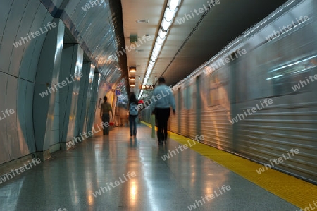 U-Bahn-Bahnsteig