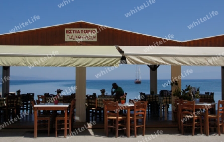 Hafenrestaurant, Koroni, Griechenland                  